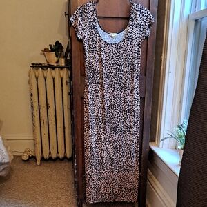 Billabong Size Med Black and Tan Leopard Maxi Dress